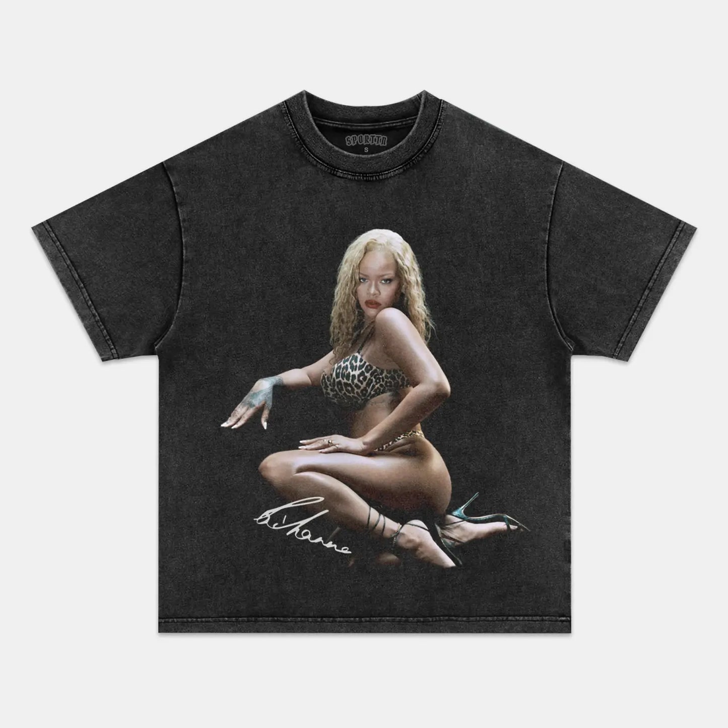 2024 RIHANNA TEE