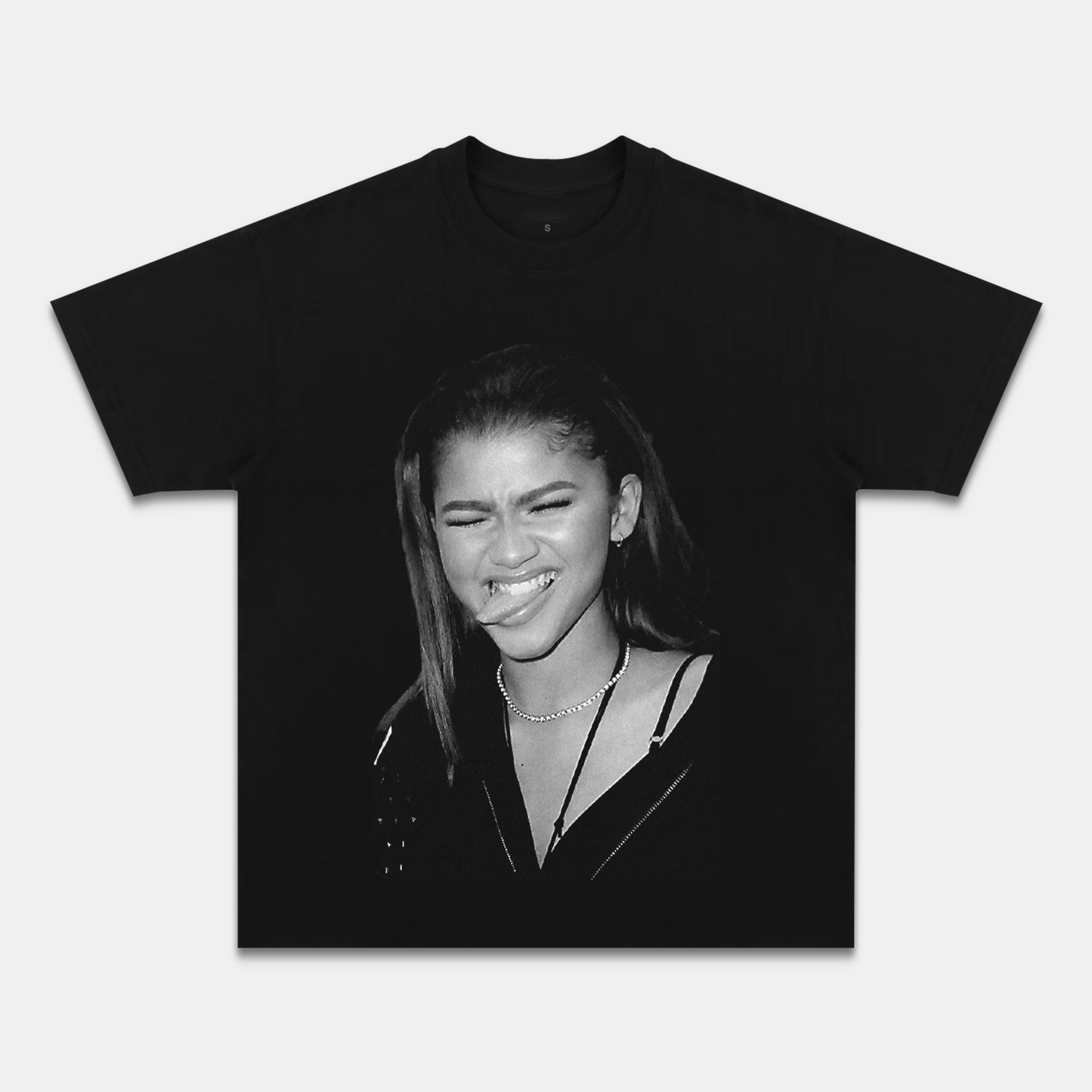 Zendaya TEE