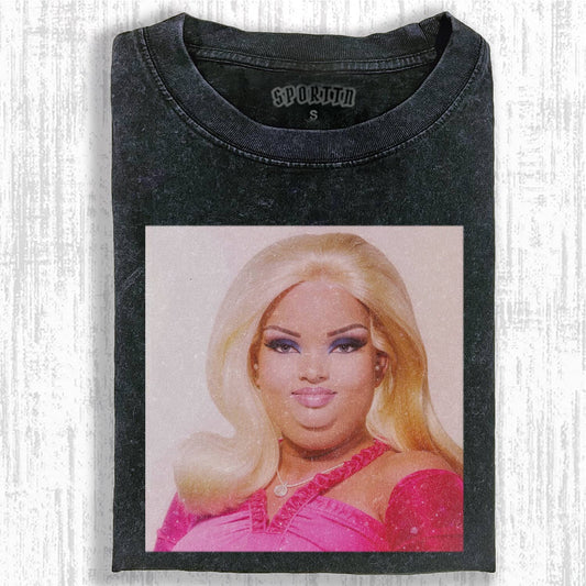 DOLL GIRL MEME T-SHIRT