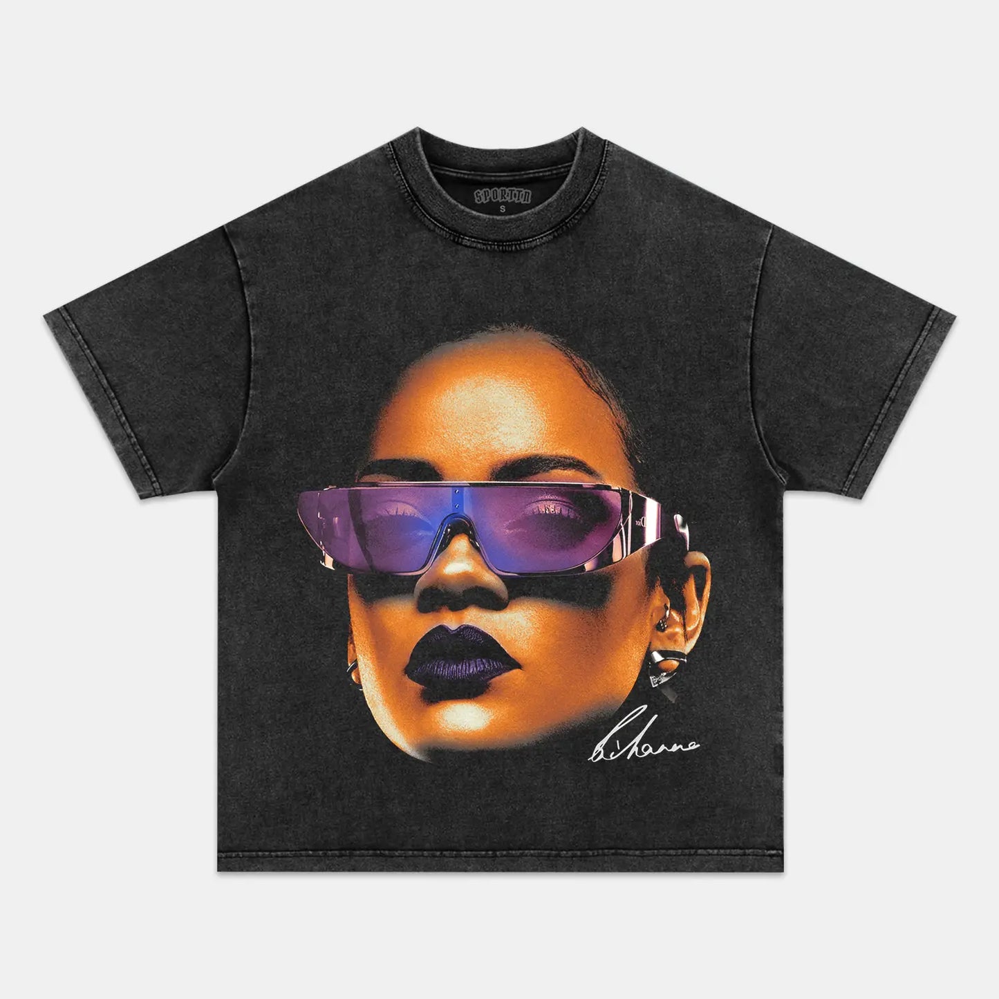 BIG FACE RIHANNA TEE