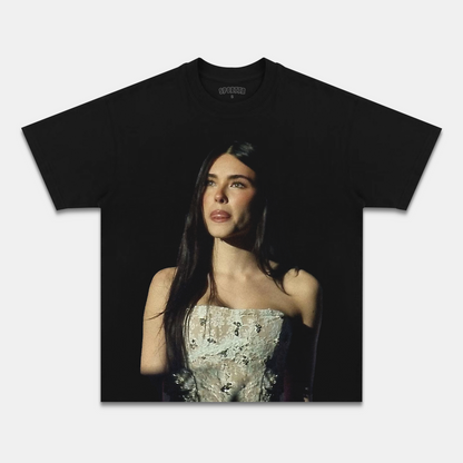 Madison Beer  TEE V7